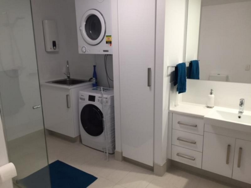 402/2-4 Victoria Parade, Rockhampton City QLD 4700